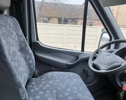 Белый Мерседес Sprinter, объемом двигателя 2.15 л и пробегом 157 тыс. км за 15600 $, фото 49 на Automoto.ua