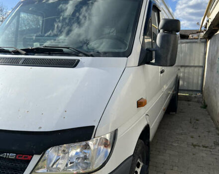 Белый Мерседес Sprinter, объемом двигателя 2.69 л и пробегом 400 тыс. км за 13500 $, фото 7 на Automoto.ua