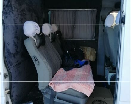Білий Мерседес Sprinter, об'ємом двигуна 2.2 л та пробігом 580 тис. км за 10000 $, фото 5 на Automoto.ua