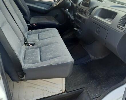 Белый Мерседес Sprinter, объемом двигателя 2.15 л и пробегом 740 тыс. км за 7000 $, фото 6 на Automoto.ua