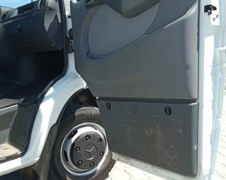 Белый Мерседес Sprinter, объемом двигателя 2.2 л и пробегом 920 тыс. км за 9500 $, фото 5 на Automoto.ua