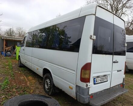 Белый Мерседес Sprinter, объемом двигателя 2.2 л и пробегом 400 тыс. км за 5200 $, фото 2 на Automoto.ua