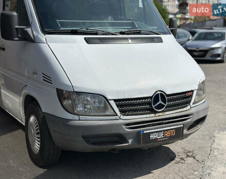 Белый Мерседес Sprinter, объемом двигателя 2.15 л и пробегом 550 тыс. км за 4600 $, фото 4 на Automoto.ua
