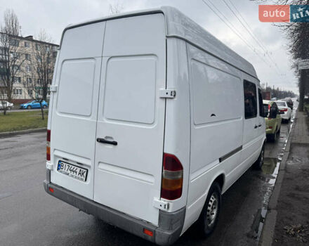 Белый Мерседес Sprinter, объемом двигателя 2.2 л и пробегом 650 тыс. км за 9700 $, фото 3 на Automoto.ua