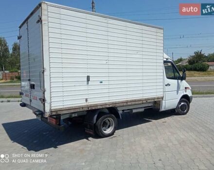 Белый Мерседес Sprinter, объемом двигателя 2.2 л и пробегом 920 тыс. км за 9500 $, фото 1 на Automoto.ua