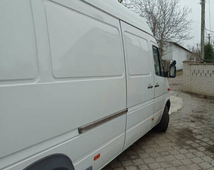 Белый Мерседес Sprinter, объемом двигателя 2.69 л и пробегом 518 тыс. км за 13200 $, фото 14 на Automoto.ua