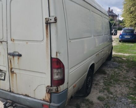 Белый Мерседес Sprinter, объемом двигателя 2.2 л и пробегом 750 тыс. км за 5000 $, фото 3 на Automoto.ua