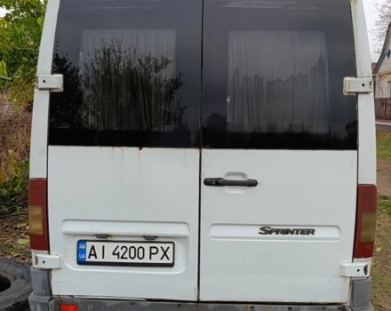 Белый Мерседес Sprinter, объемом двигателя 2.2 л и пробегом 400 тыс. км за 5200 $, фото 1 на Automoto.ua