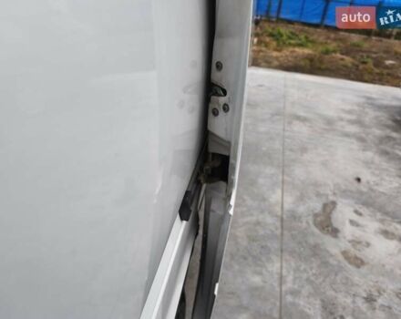 Білий Мерседес Sprinter, об'ємом двигуна 2.1 л та пробігом 536 тис. км за 7400 $, фото 31 на Automoto.ua