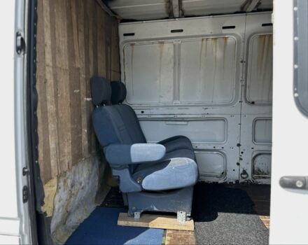 Белый Мерседес Sprinter, объемом двигателя 2.2 л и пробегом 500 тыс. км за 4600 $, фото 18 на Automoto.ua