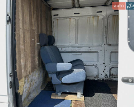 Белый Мерседес Sprinter, объемом двигателя 2.15 л и пробегом 550 тыс. км за 4600 $, фото 22 на Automoto.ua