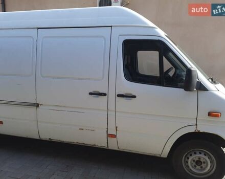 Белый Мерседес Sprinter, объемом двигателя 2.15 л и пробегом 740 тыс. км за 7000 $, фото 7 на Automoto.ua