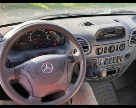 Белый Мерседес Sprinter, объемом двигателя 2.7 л и пробегом 500 тыс. км за 5809 $, фото 5 на Automoto.ua