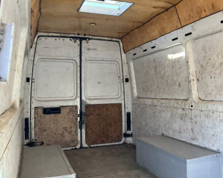 Белый Мерседес Sprinter, объемом двигателя 2.69 л и пробегом 400 тыс. км за 13500 $, фото 11 на Automoto.ua