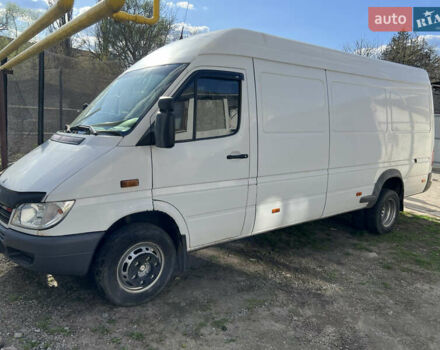 Белый Мерседес Sprinter, объемом двигателя 2.69 л и пробегом 400 тыс. км за 13500 $, фото 6 на Automoto.ua