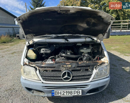 Мерседес Sprinter 2003 в Глубокой на Automoto.ua Белый Мерседес Sprinter, объемом двигателя 2.1 л и пробегом 343 тыс. км за 5950 $, фото 14 на Automoto.ua