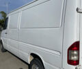 Белый Мерседес Sprinter, объемом двигателя 2.2 л и пробегом 400 тыс. км за 7500 $, фото 3 на Automoto.ua