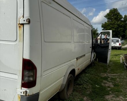 Белый Мерседес Sprinter, объемом двигателя 2.7 л и пробегом 450 тыс. км за 7700 $, фото 4 на Automoto.ua