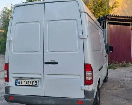 Белый Мерседес Sprinter, объемом двигателя 2.2 л и пробегом 300 тыс. км за 7200 $, фото 1 на Automoto.ua