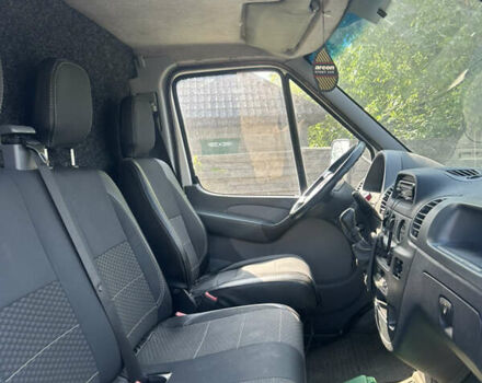 Белый Мерседес Sprinter, объемом двигателя 2.69 л и пробегом 420 тыс. км за 11000 $, фото 7 на Automoto.ua