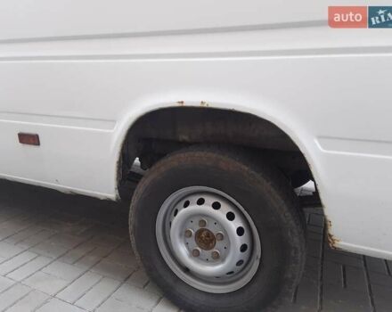 Белый Мерседес Sprinter, объемом двигателя 2.15 л и пробегом 740 тыс. км за 7000 $, фото 4 на Automoto.ua