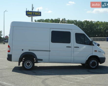 Белый Мерседес Sprinter, объемом двигателя 2.15 л и пробегом 658 тыс. км за 13900 $, фото 15 на Automoto.ua