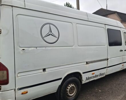 Білий Мерседес Sprinter, об'ємом двигуна 2.1 л та пробігом 400 тис. км за 3800 $, фото 6 на Automoto.ua