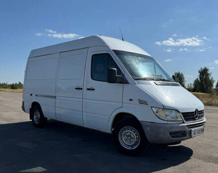 Белый Мерседес Sprinter, объемом двигателя 2.7 л и пробегом 655 тыс. км за 7800 $, фото 1 на Automoto.ua