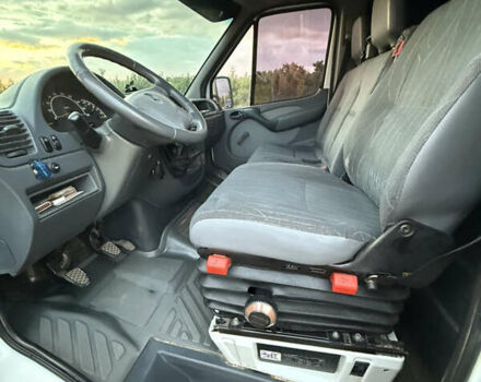 Білий Мерседес Sprinter, об'ємом двигуна 2.15 л та пробігом 500 тис. км за 10000 $, фото 15 на Automoto.ua