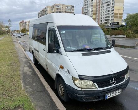 Белый Мерседес Sprinter, объемом двигателя 2.7 л и пробегом 550 тыс. км за 5800 $, фото 1 на Automoto.ua