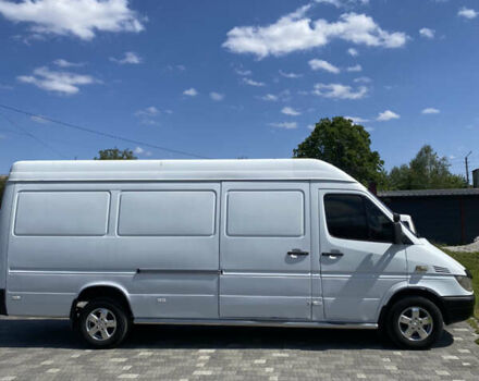 Белый Мерседес Sprinter, объемом двигателя 2.69 л и пробегом 100 тыс. км за 9700 $, фото 1 на Automoto.ua