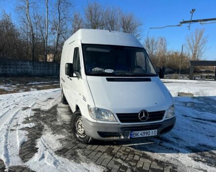 Белый Мерседес Sprinter, объемом двигателя 2.1 л и пробегом 345 тыс. км за 7800 $, фото 1 на Automoto.ua