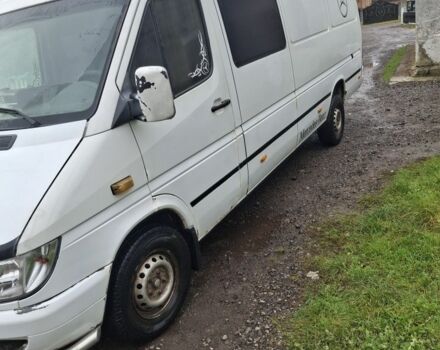 Білий Мерседес Sprinter, об'ємом двигуна 2.1 л та пробігом 400 тис. км за 3800 $, фото 1 на Automoto.ua