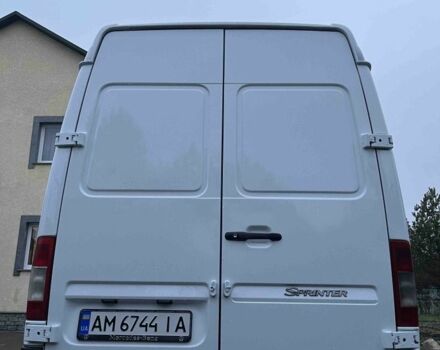 Белый Мерседес Sprinter, объемом двигателя 2.1 л и пробегом 393 тыс. км за 7800 $, фото 4 на Automoto.ua