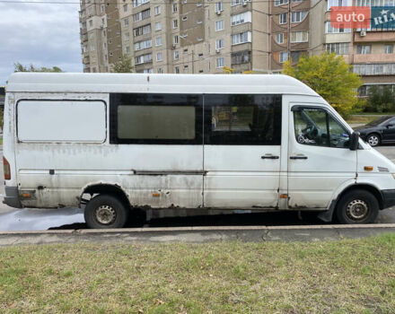 Белый Мерседес Sprinter, объемом двигателя 2.69 л и пробегом 550 тыс. км за 5800 $, фото 4 на Automoto.ua