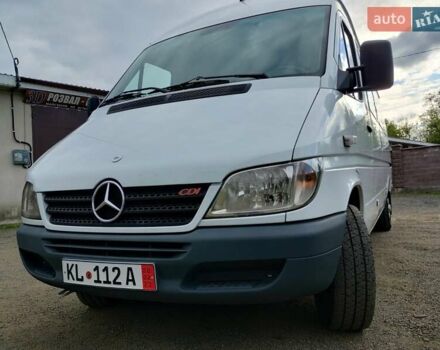 Белый Мерседес Sprinter, объемом двигателя 2.7 л и пробегом 357 тыс. км за 14850 $, фото 13 на Automoto.ua