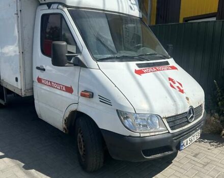 Белый Мерседес Sprinter, объемом двигателя 2.15 л и пробегом 200 тыс. км за 6500 $, фото 3 на Automoto.ua