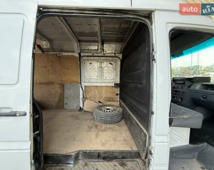 Белый Мерседес Sprinter, объемом двигателя 2.15 л и пробегом 931 тыс. км за 7400 $, фото 16 на Automoto.ua