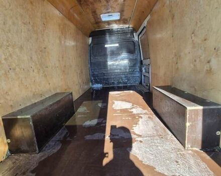 Белый Мерседес Sprinter, объемом двигателя 2.7 л и пробегом 465 тыс. км за 13800 $, фото 8 на Automoto.ua