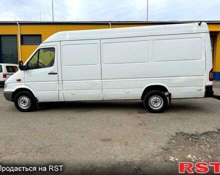 Белый Мерседес Sprinter, объемом двигателя 2.7 л и пробегом 767 тыс. км за 8999 $, фото 2 на Automoto.ua