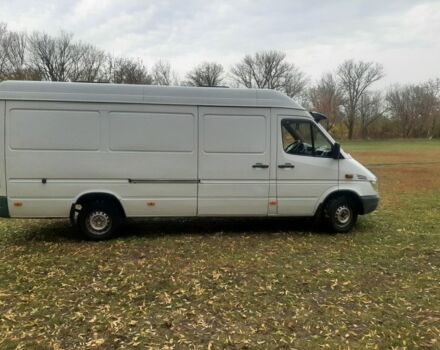 Белый Мерседес Sprinter, объемом двигателя 2.1 л и пробегом 804 тыс. км за 8300 $, фото 4 на Automoto.ua