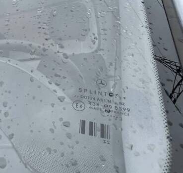 Белый Мерседес Sprinter, объемом двигателя 2.69 л и пробегом 85 тыс. км за 24400 $, фото 1 на Automoto.ua