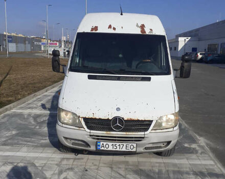 Белый Мерседес Sprinter, объемом двигателя 2.2 л и пробегом 513 тыс. км за 5350 $, фото 1 на Automoto.ua