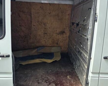Белый Мерседес Sprinter, объемом двигателя 2.1 л и пробегом 396 тыс. км за 14200 $, фото 5 на Automoto.ua