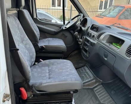 Белый Мерседес Sprinter, объемом двигателя 2.2 л и пробегом 325 тыс. км за 3800 $, фото 7 на Automoto.ua