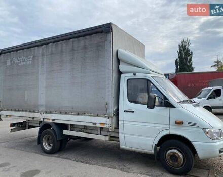 Белый Мерседес Sprinter, объемом двигателя 2.69 л и пробегом 500 тыс. км за 13000 $, фото 2 на Automoto.ua