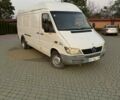Белый Мерседес Sprinter, объемом двигателя 2.69 л и пробегом 500 тыс. км за 9999 $, фото 3 на Automoto.ua