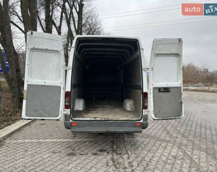 Белый Мерседес Sprinter, объемом двигателя 2.15 л и пробегом 301 тыс. км за 9500 $, фото 2 на Automoto.ua