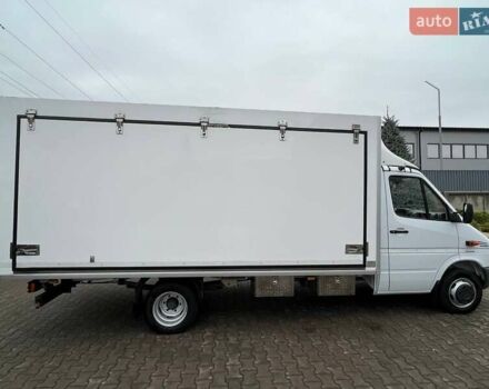 Белый Мерседес Sprinter, объемом двигателя 2.69 л и пробегом 85 тыс. км за 24400 $, фото 6 на Automoto.ua