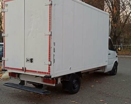 Белый Мерседес Sprinter, объемом двигателя 2.69 л и пробегом 485 тыс. км за 10950 $, фото 2 на Automoto.ua